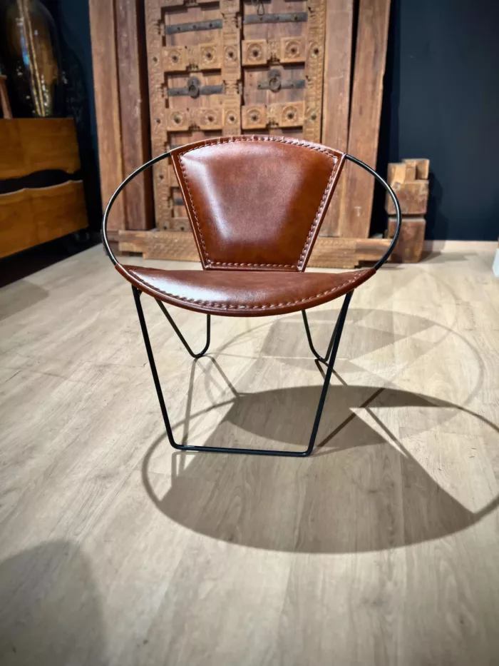 Un fauteuil relax design dans un atelier