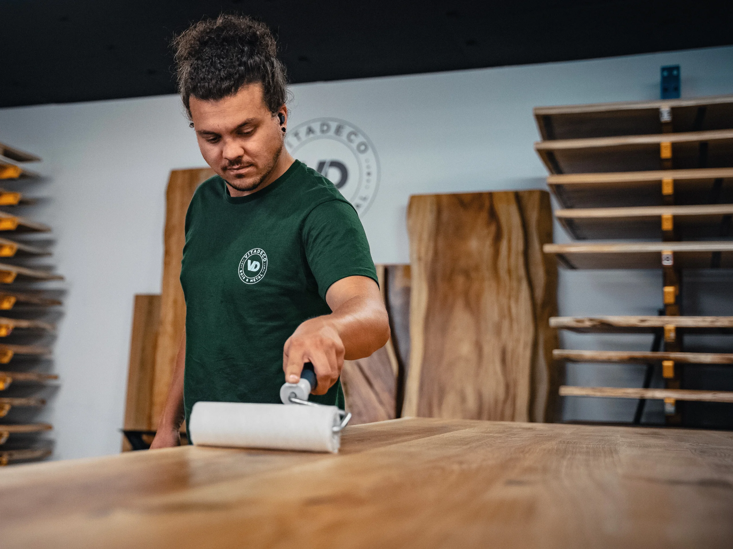 La vitrification d'une table à manger