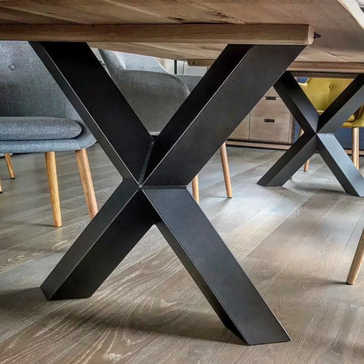 Un pied de table sur mesure